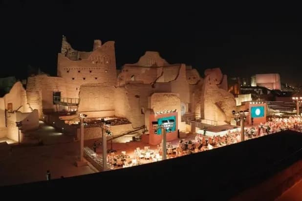 الدرعية تنتقل من التطوير إلى التشغيل... والاستثمار الأجنبي يدخل مرحلة التنفيذ