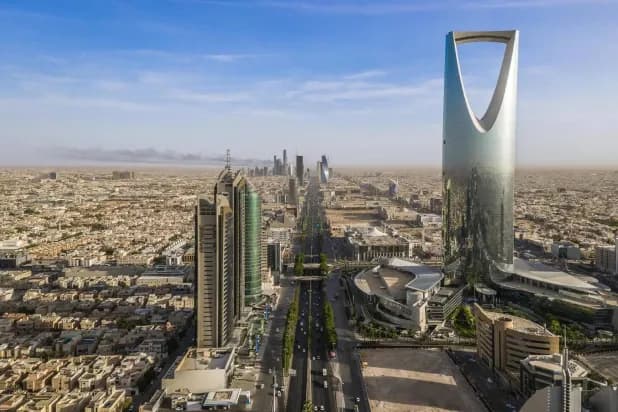 الاقتصاد السعودي يكسر حاجز التريليون دولار بنمو 80 % منذ انطلاق «رؤية 2030»